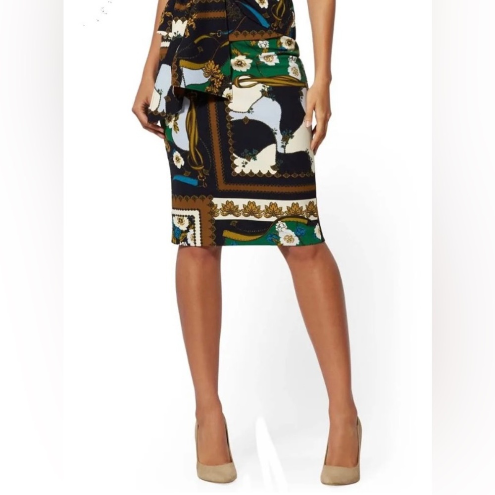NY&Co 7th Avenue Pencil Skirt